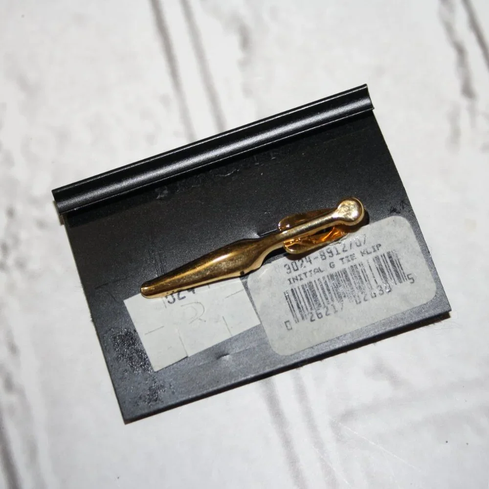 🟨🔠 NWT Gold Letter “G” Tie Clip by Dillard’s (2